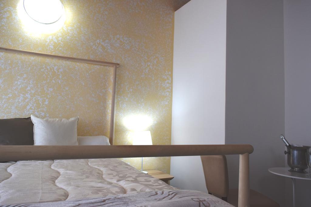 Hotel Quadrifoglio Понтеканьяно Экстерьер фото